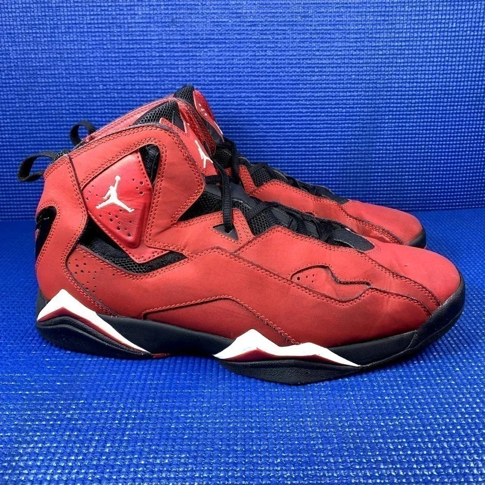 AIR JORDAN 7 TRUE FLIGHT Men`s Size 10.5 Red Black Basketball Shoes 342964-610